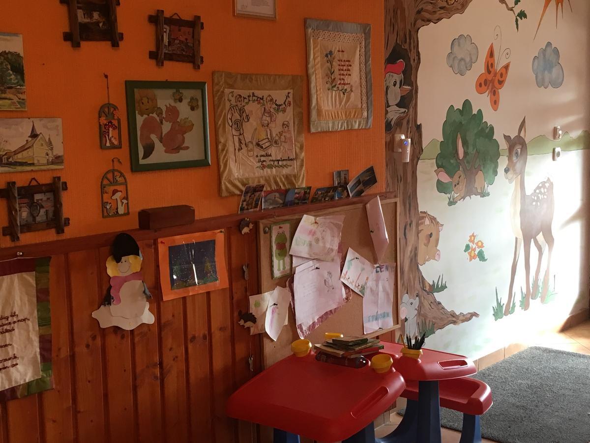 Bakonyi Apartmanhaz Eplény Eksteriør billede